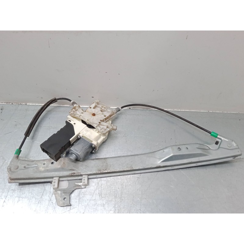 Recambio de elevalunas electrico delantero derecho para peugeot 407 (6d_) 1.6 hdi 110 (6d9hzc, 6d9hyc) referencia OEM IAM 966303