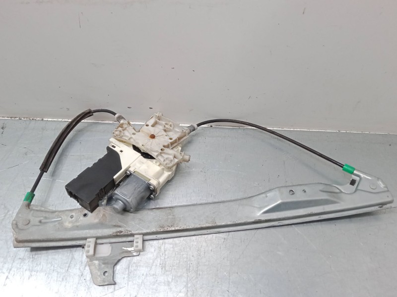 Recambio de elevalunas electrico delantero derecho para peugeot 407 (6d_) 1.6 hdi 110 (6d9hzc, 6d9hyc) referencia OEM IAM 966303