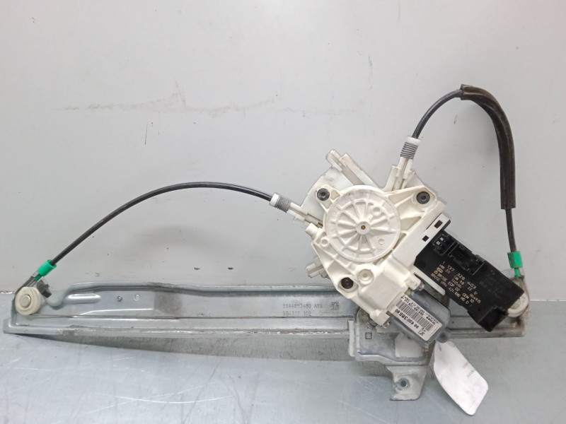 Recambio de elevalunas electrico delantero derecho para peugeot 407 (6d_) 1.6 hdi 110 (6d9hzc, 6d9hyc) referencia OEM IAM 966303