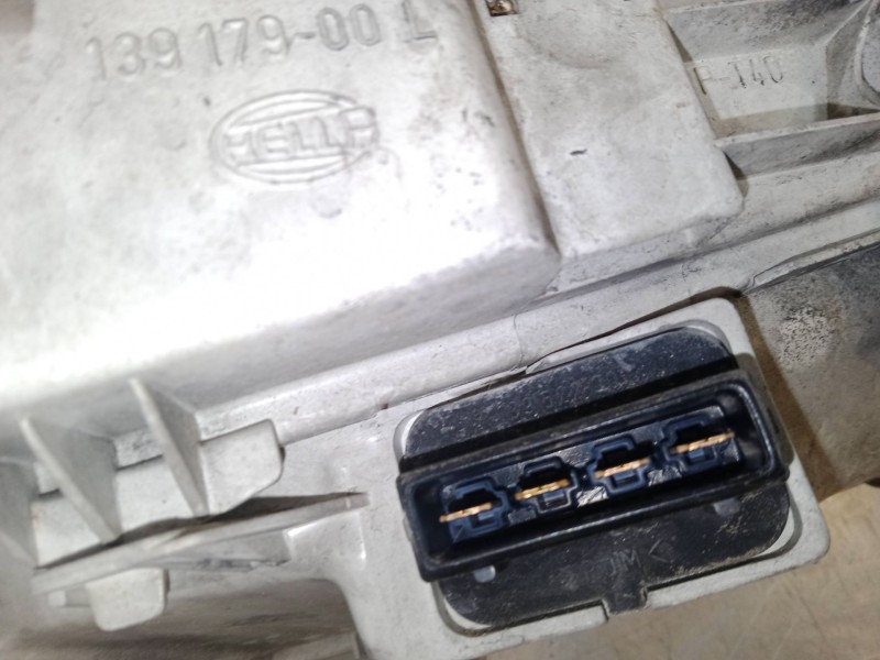 Recambio de faro izquierdo para volkswagen golf iii (1h1) 2.0 referencia OEM IAM 13917300L  