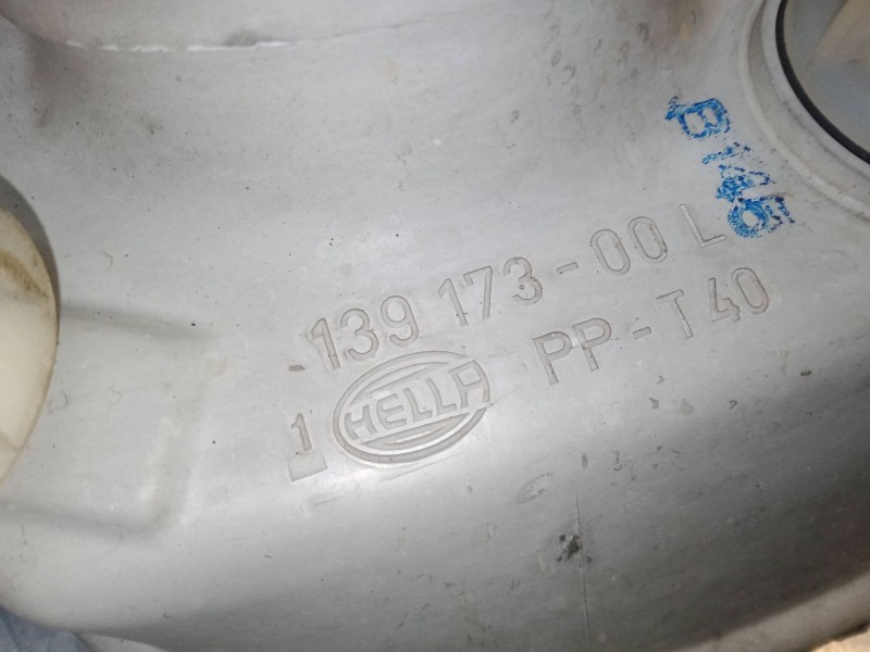 Recambio de faro izquierdo para volkswagen golf iii (1h1) 2.0 referencia OEM IAM 13917300L  