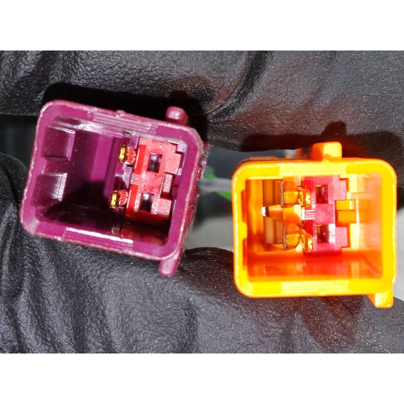 Recambio de anclaje con pretensor delantero derecho para ford focus ii (da_, hcp, dp) 1.6 tdci referencia OEM IAM   