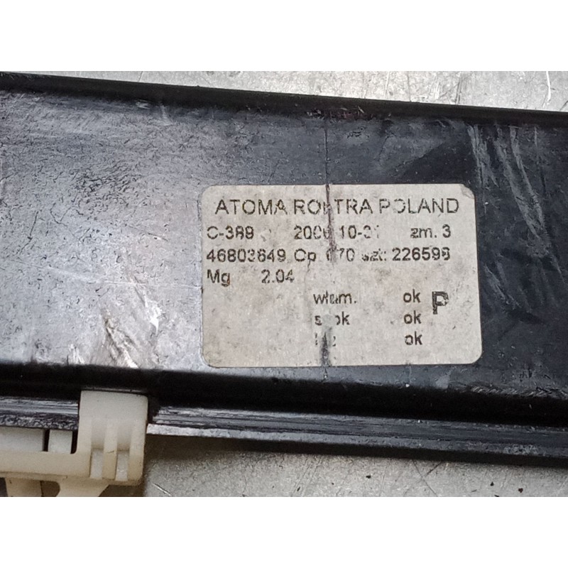 Recambio de elevalunas delantero derecho para fiat panda / panda classic (169_) 1.2 (169axf2a, 169axf1a) referencia OEM IAM 4680