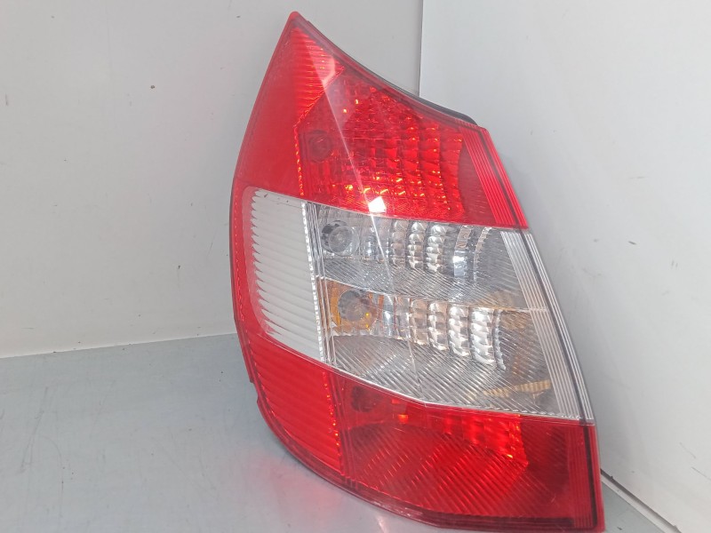 Recambio de piloto trasero izquierdo para renault scénic ii (jm0/1_) 1.5 dci (jm1e, jm16) referencia OEM IAM   