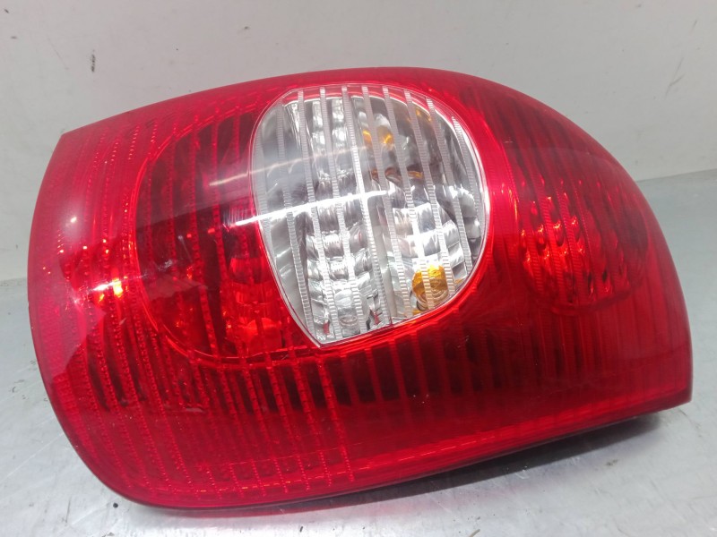 Recambio de piloto trasero derecho para citroën xsara picasso (n68) 1.6 16v referencia OEM IAM   