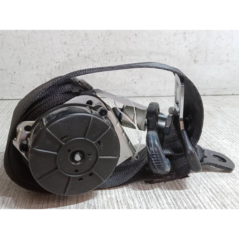 Recambio de cinturon seguridad trasero izquierdo para mitsubishi colt vi (z3_a, z2_a) 1.3 (z21a) referencia OEM IAM 7000A591  