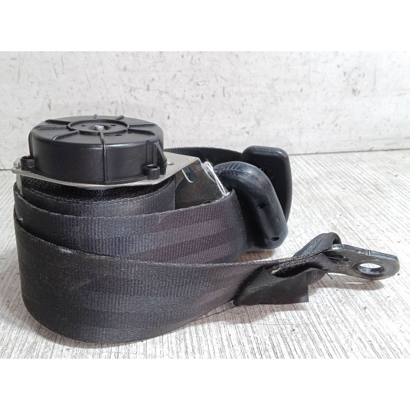 Recambio de cinturon seguridad trasero izquierdo para mitsubishi colt vi (z3_a, z2_a) 1.3 (z21a) referencia OEM IAM 7000A591  