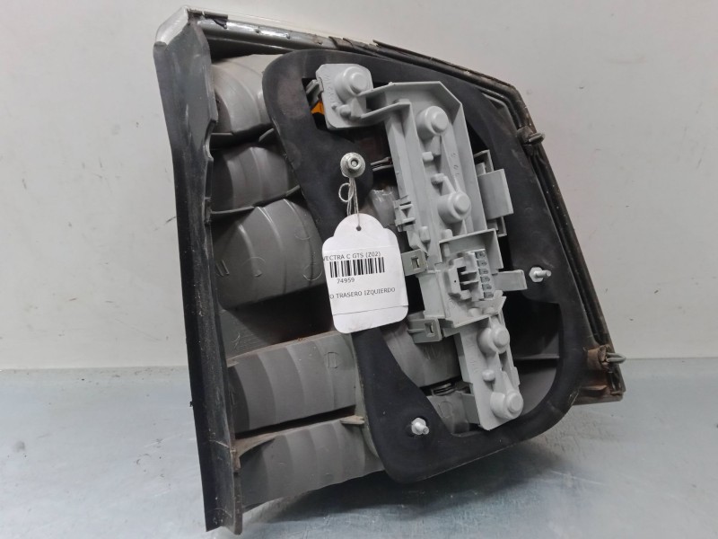 Recambio de piloto trasero izquierdo para opel vectra c gts (z02) 1.9 cdti (f68) referencia OEM IAM   