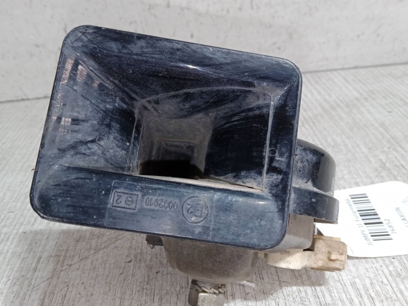 Recambio de claxon para citroën jumpy ii furgoneta 1.6 hdi 90 16v referencia OEM IAM 0092018  