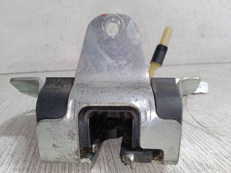 Recambio de cerradura maletero / porton para mercedes-benz clase m (w163) ml 430 (163.172) referencia OEM IAM A1637400235  