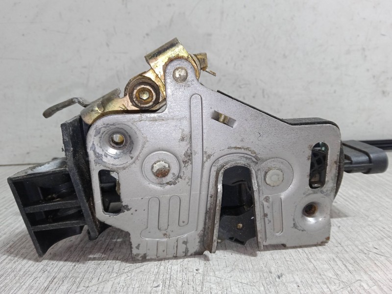 Recambio de cerradura puerta delantera derecha para mercedes-benz clase m (w163) ml 430 (163.172) referencia OEM IAM A1637201235