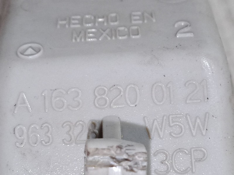 Recambio de intermitente lateral derecho para mercedes-benz clase m (w163) ml 430 (163.172) referencia OEM IAM A1638200121  