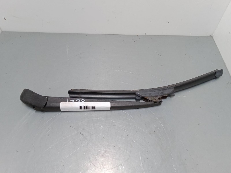 Recambio de brazo limpia trasero para mazda 3 (bl) 1.6 mz-cd (bl14) referencia OEM IAM   