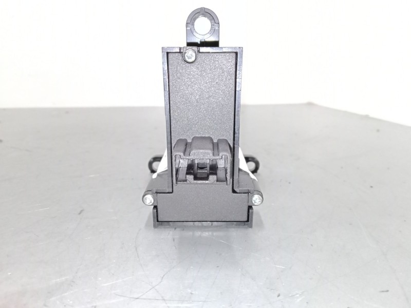 Recambio de warning para mazda 3 (bl) 1.6 mz-cd (bl14) referencia OEM IAM BBP3664H0  