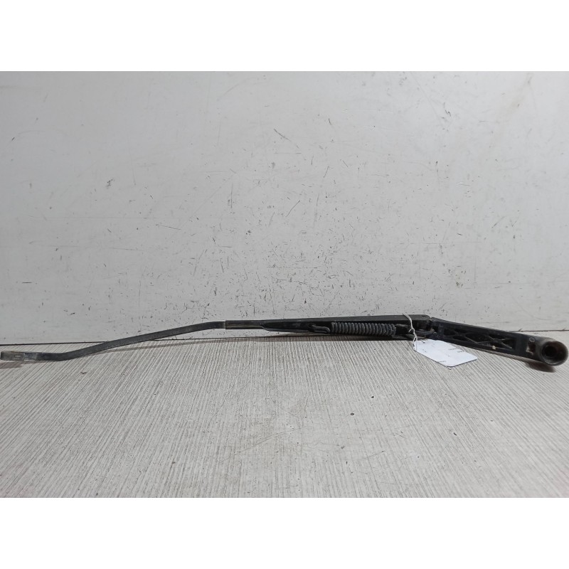 Recambio de brazo limpia delantero izquierdo para mitsubishi colt vi (z3_a, z2_a) 1.3 (z21a) referencia OEM IAM   