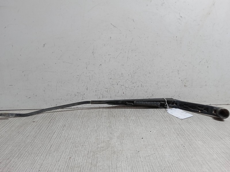 Recambio de brazo limpia delantero izquierdo para mitsubishi colt vi (z3_a, z2_a) 1.3 (z21a) referencia OEM IAM   