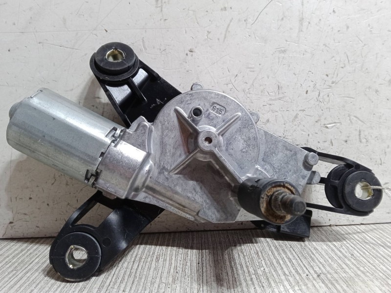 Recambio de motor limpia trasero para mitsubishi colt vi (z3_a, z2_a) 1.3 (z21a) referencia OEM IAM 0390201599  