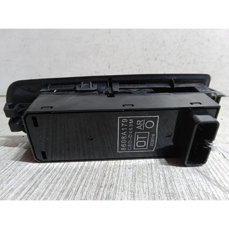 Recambio de mando elevalunas delantero izquierdo para mitsubishi colt vi (z3_a, z2_a) 1.3 (z21a) referencia OEM IAM 8608A179  