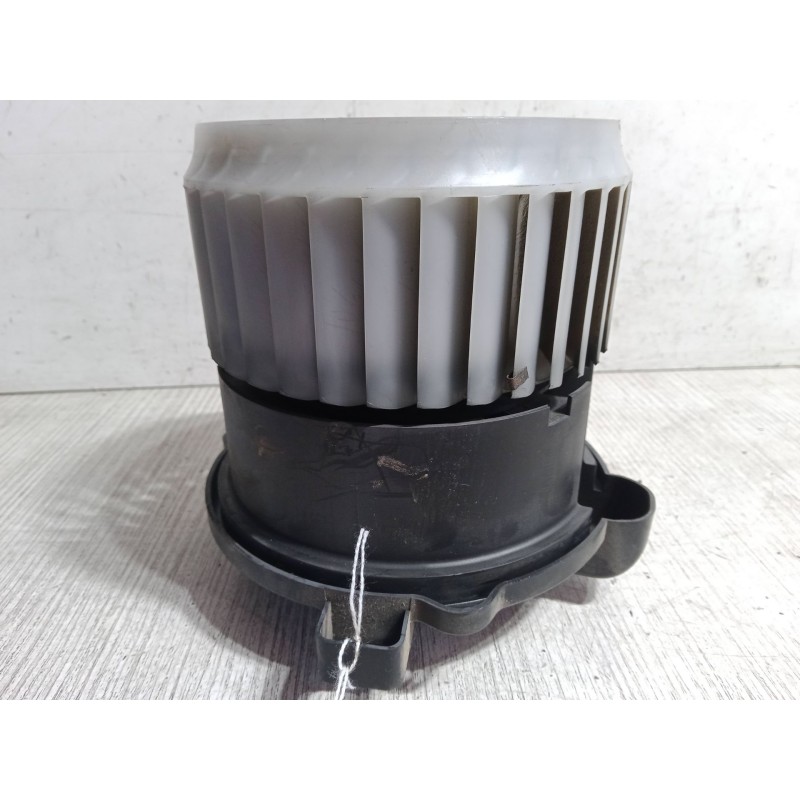 Recambio de motor calefaccion para mitsubishi colt vi (z3_a, z2_a) 1.3 (z21a) referencia OEM IAM   