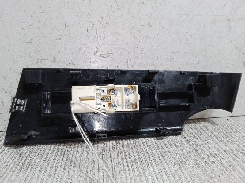 Recambio de mando elevalunas delantero derecho para chevrolet aveo / kalos sedán (t250, t255) 1.4 referencia OEM IAM 202005661  