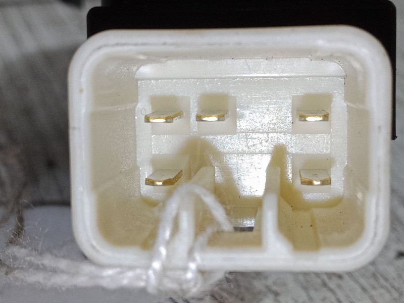 Recambio de mando elevalunas delantero derecho para chevrolet aveo / kalos sedán (t250, t255) 1.4 referencia OEM IAM 202005661  