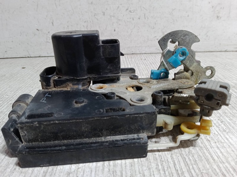 Recambio de cerradura puerta delantera derecha para chevrolet aveo / kalos sedán (t250, t255) 1.4 referencia OEM IAM   