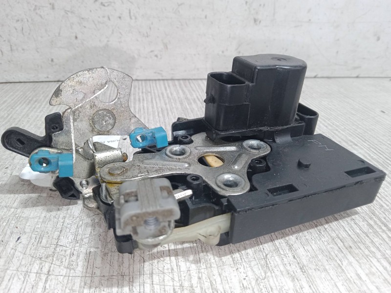 Recambio de cerradura puerta trasera izquierda para chevrolet aveo / kalos sedán (t250, t255) 1.4 referencia OEM IAM   