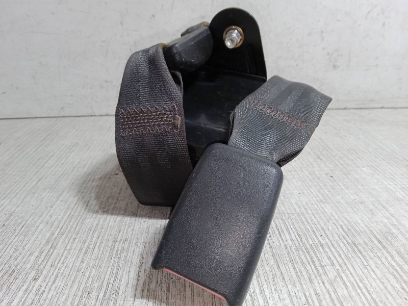 Recambio de anclaje cinturon trasero izquierdo para chevrolet aveo / kalos sedán (t250, t255) 1.4 referencia OEM IAM   