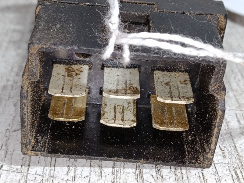 Recambio de warning para nissan vanette cargo furgoneta (hc 23) 2.3 d referencia OEM IAM   