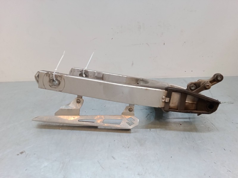 Recambio de basculante para suzuki gsf bandit gsf 650 a bandit (wvjc) referencia OEM IAM UBPH901F  