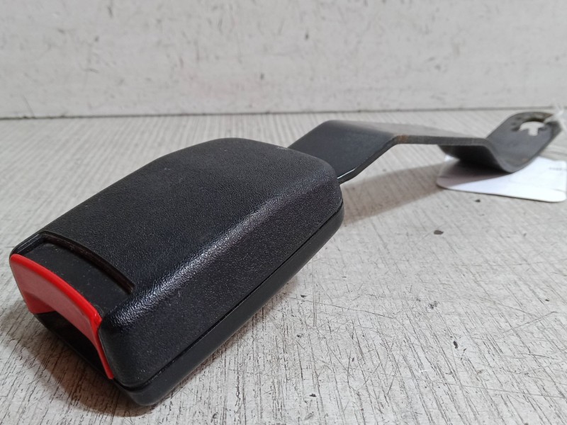 Recambio de anclaje cinturon delantero derecho para seat inca (6k9) 1.9 sdi referencia OEM IAM 6K9857755  