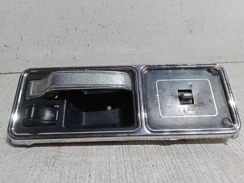 Recambio de maneta interior puerta trasera derecha para jeep cherokee referencia OEM IAM SE8955019366  