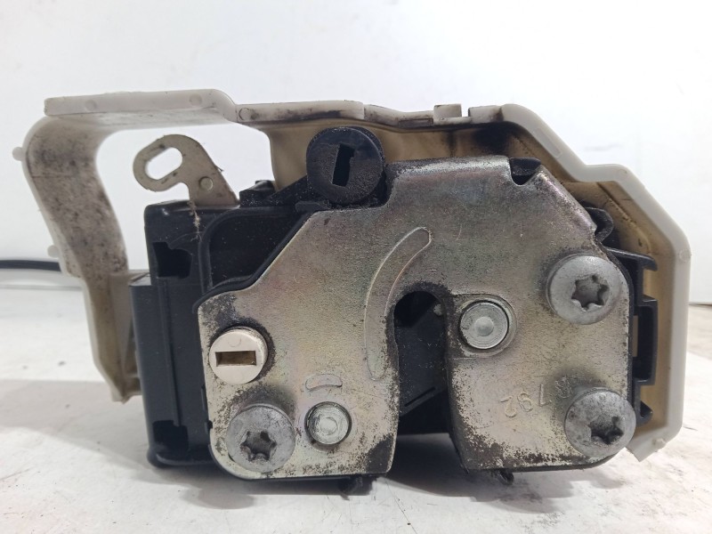 Recambio de cerradura puerta trasera izquierda para fiat bravo ii (198_) 1.9 d multijet (198axd1a) referencia OEM IAM   