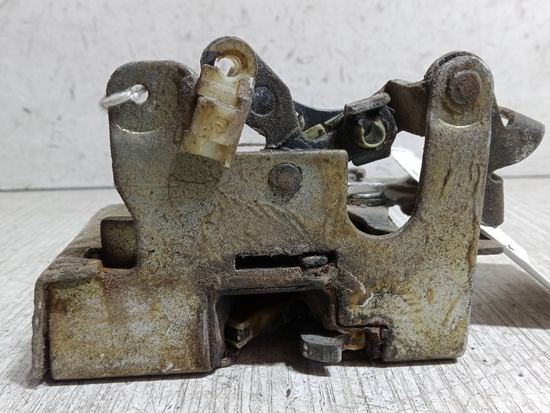 Recambio de cerradura puerta delantera izquierda para jeep cherokee referencia OEM IAM   