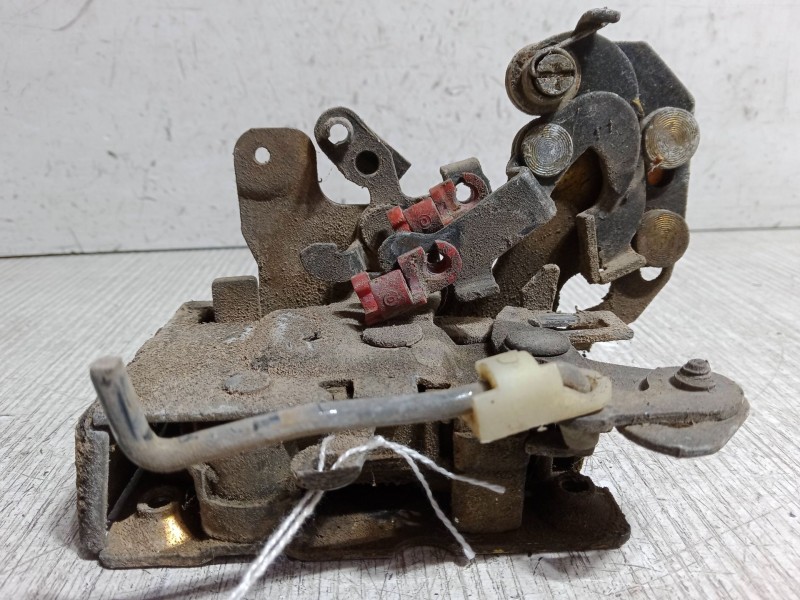 Recambio de cerradura puerta trasera derecha para jeep cherokee referencia OEM IAM   