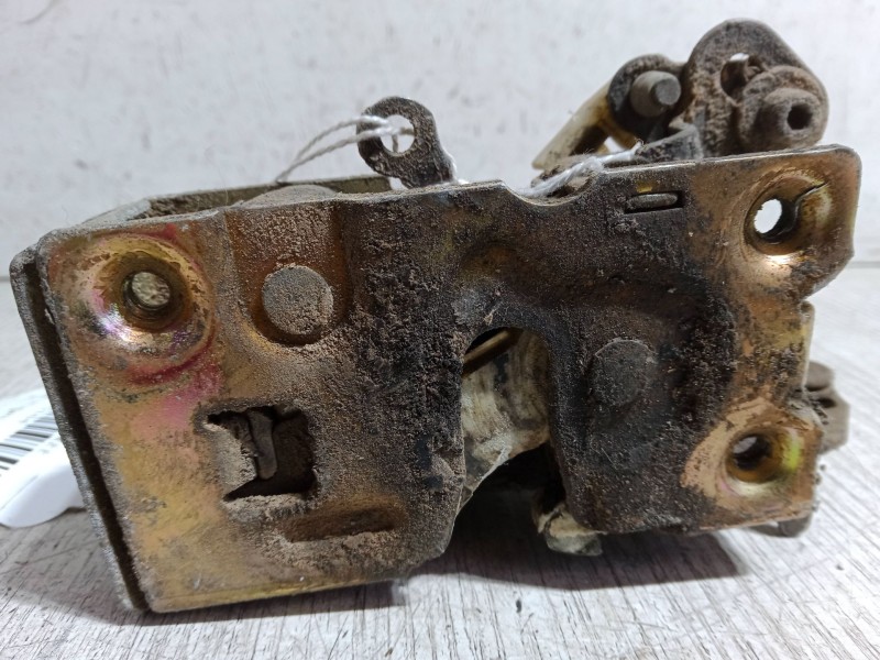 Recambio de cerradura puerta trasera derecha para jeep cherokee referencia OEM IAM   