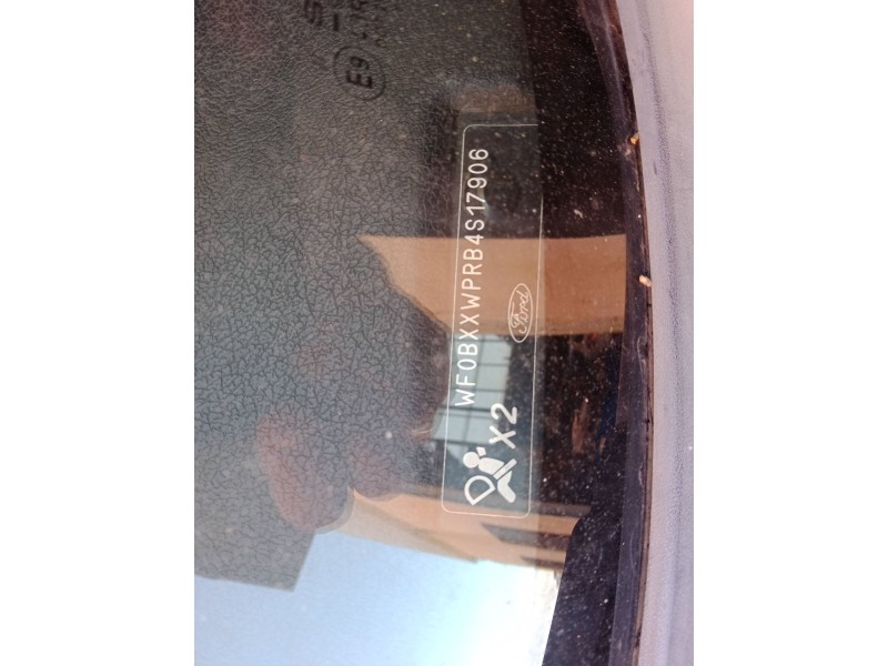 ford ka (rb_) del año 2004