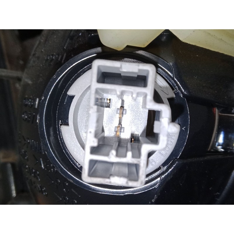 Recambio de piloto trasero porton derecho para mazda 3 (bk) 1.6 di turbo referencia OEM IAM P2913R  