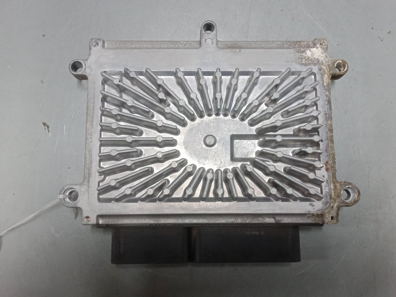 Recambio de centralita motor uce para volvo v50 (545) 2.4 referencia OEM IAM OEM: 0797009133  P30650677