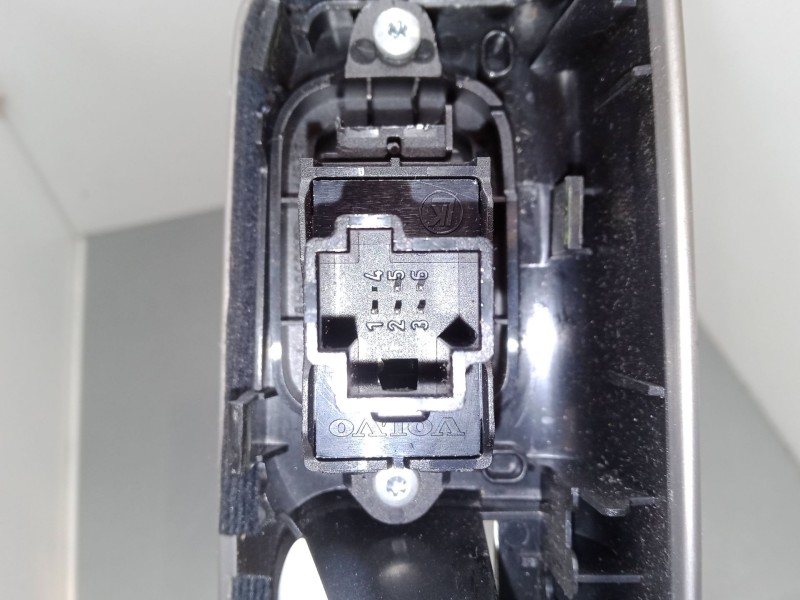 Recambio de mando elevalunas trasero derecho para volvo v50 (545) 2.4 referencia OEM IAM   