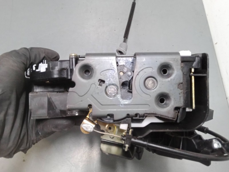 Recambio de cerradura puerta trasera derecha para volvo v50 (545) 2.4 referencia OEM IAM   
