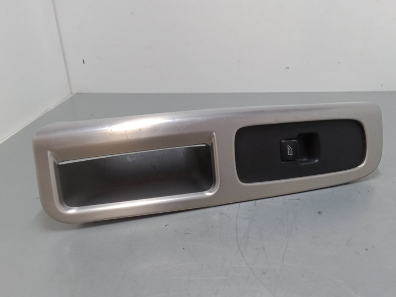 Recambio de mando elevalunas delantero derecho para volvo v50 (545) 2.4 referencia OEM IAM   