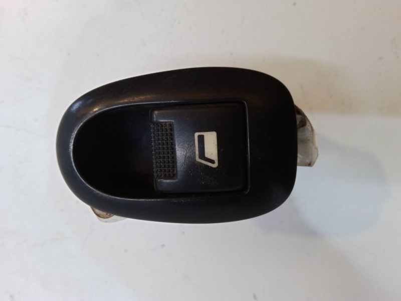Recambio de mando elevalunas delantero derecho para peugeot 1007 (km_) 1.4 referencia OEM IAM   