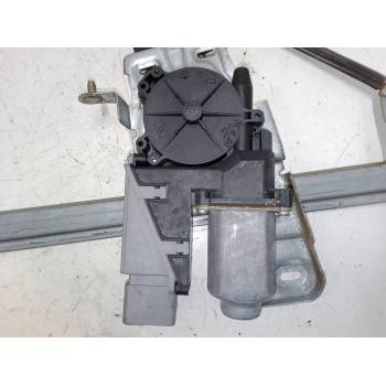 ELEVALUNAS ELECTRICO DELANTERO DERECHO 400620G 