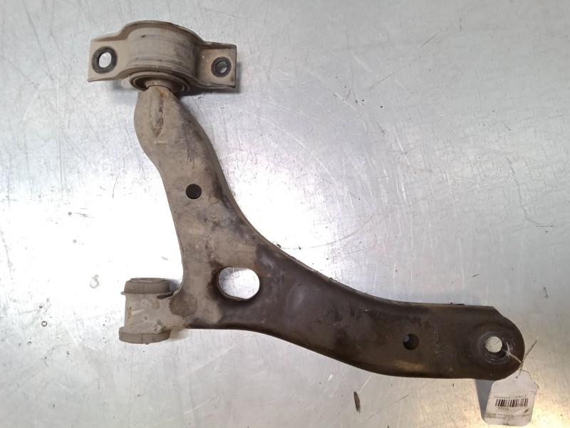 Recambio de brazo suspension inferior delantero izquierdo para ford tourneo connect 1.8 tdci referencia OEM IAM   