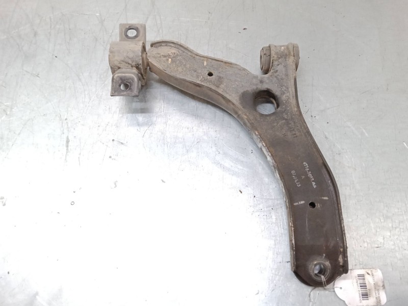 Recambio de brazo suspension inferior delantero izquierdo para ford tourneo connect 1.8 tdci referencia OEM IAM   