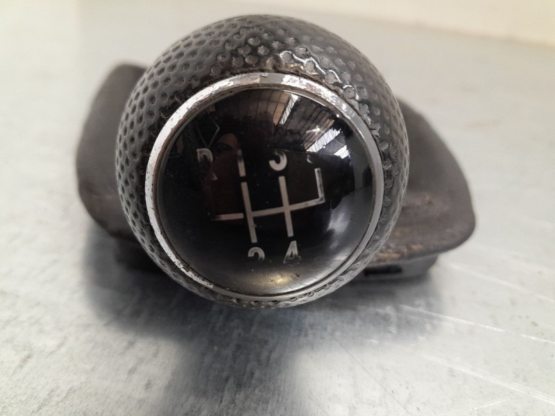 Recambio de pomo palanca cambio para volkswagen golf iv (1j1) 1.9 tdi referencia OEM IAM   