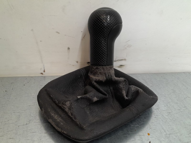 Recambio de pomo palanca cambio para volkswagen golf iv (1j1) 1.9 tdi referencia OEM IAM   