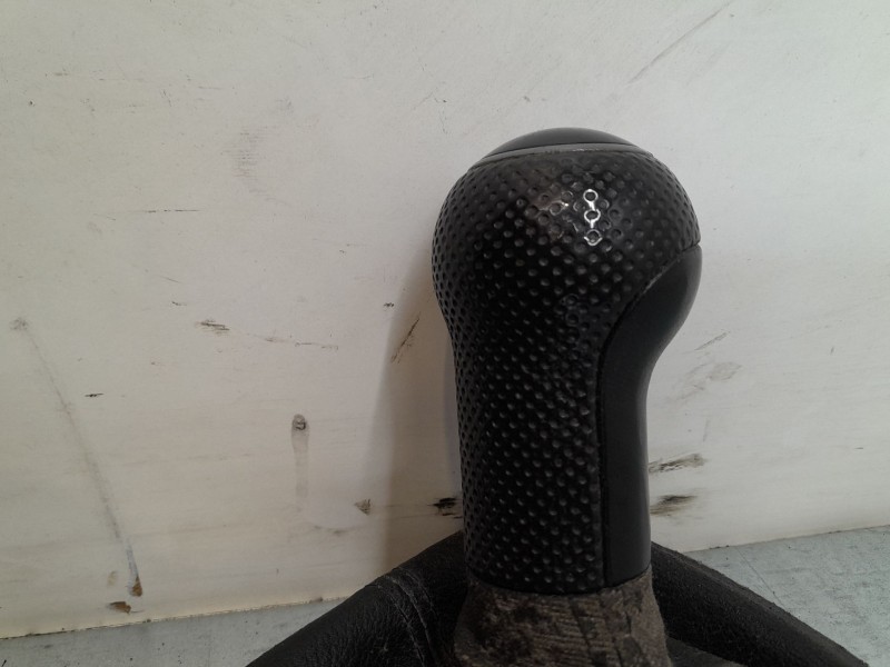 Recambio de pomo palanca cambio para volkswagen golf iv (1j1) 1.9 tdi referencia OEM IAM   