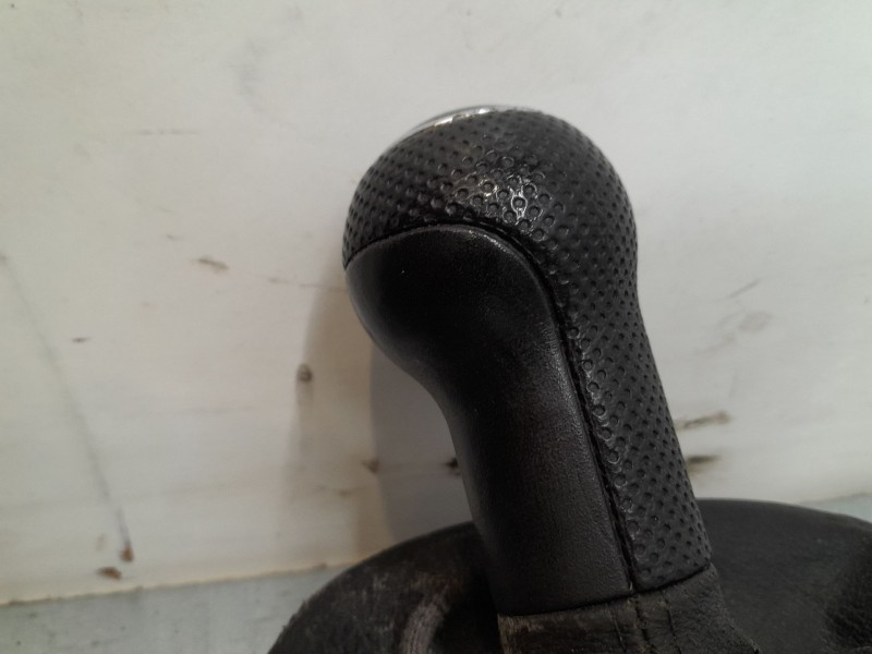 Recambio de pomo palanca cambio para volkswagen golf iv (1j1) 1.9 tdi referencia OEM IAM   